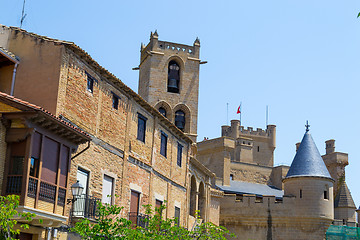 Image showing Castle of Olite from the village