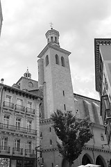 Image showing San Saturnino church by the city hall