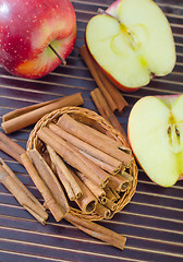 Image showing apples and cinnamon