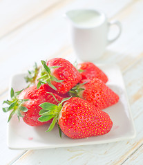 Image showing strawberry with creams