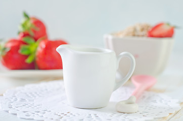 Image showing strawberry with creams