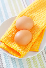 Image showing raw eggs