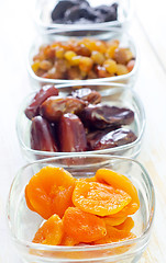 Image showing dried apricots, raisins and dates