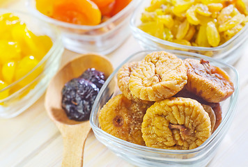 Image showing dried fruits