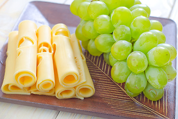 Image showing cheese  and grape