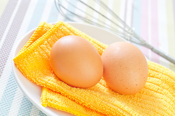 Image showing raw eggs