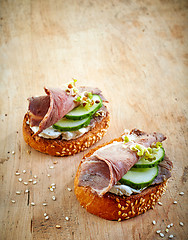 Image showing toasted bread with roast beef and cucumber