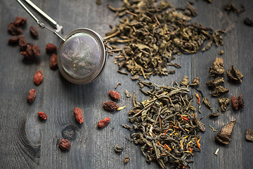 Image showing berries  tea