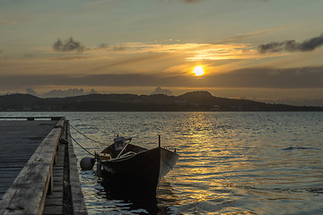 Image showing Waiting for the night