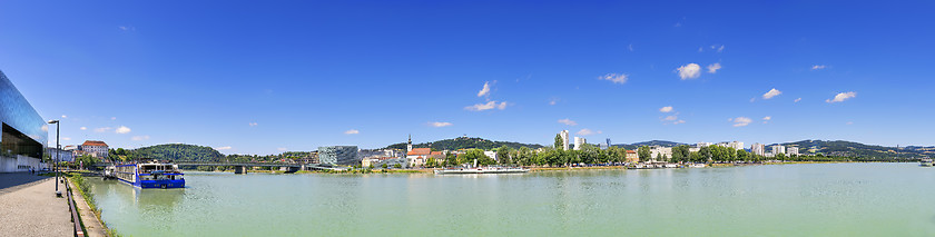 Image showing Panorama of Linz with Danube