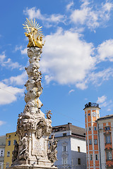 Image showing Hole Trinity Column Linz