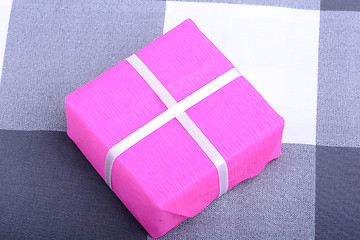 Image showing red holiday gift box 