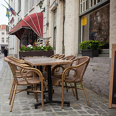 Image showing Blurred cafe on street of european city