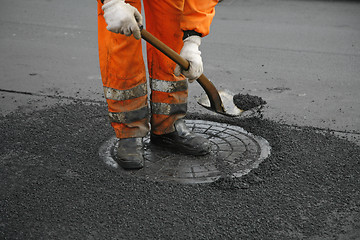 Image showing Asphalt worker