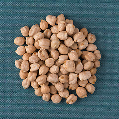 Image showing Circle of white beans