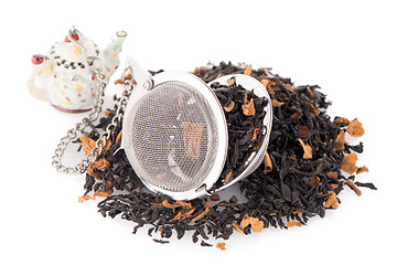 Image showing Black dry tea with petals