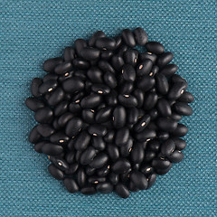 Image showing Circle of black beans