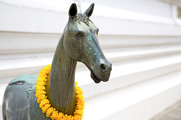 Image showing horse  in the temple bangkok asia  bronze   wat  palaces   