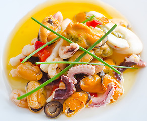 Image showing salad with seafood