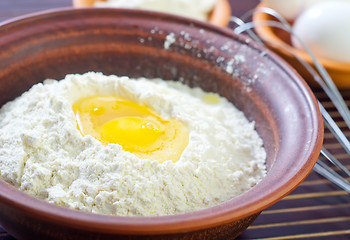 Image showing flour and eggs