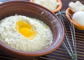 Image showing flour and eggs