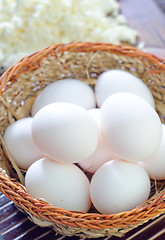 Image showing raw eggs