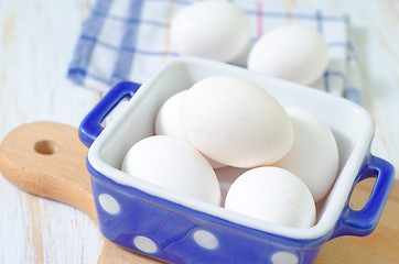 Image showing raw eggs