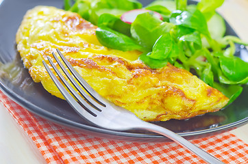 Image showing omelette with salad