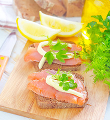 Image showing bread with salmon