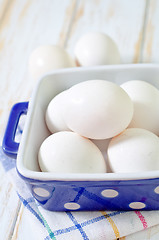 Image showing raw eggs