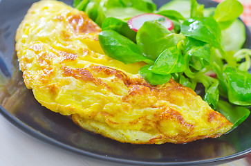 Image showing omelette with salad