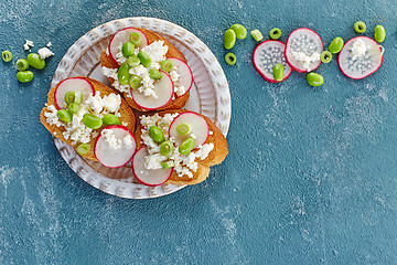 Image showing toasted bread with radish and cottage cheese