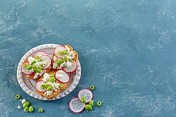 Image showing toasted bread with radish and cottage cheese