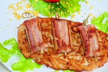 Image showing veal meat with bacon