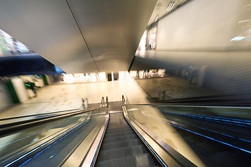 Image showing Shopping mall  escalators