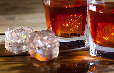 Image showing ice and whisky,