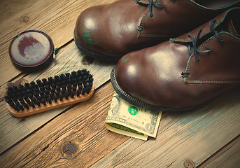 Image showing Shoe Shine for money, service