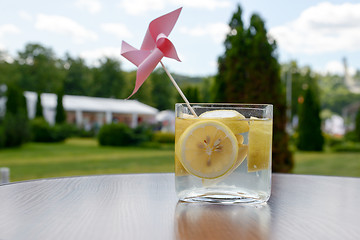 Image showing cold fresh lemonade with slices of lemon