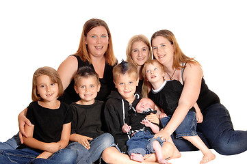 Image showing A family of eight people together.