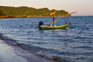 Image showing sunrise asia   the  lomprayah bay isle  