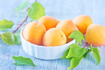 Image showing apricots