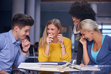 Image showing students group  study