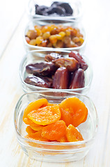 Image showing dried apricots, raisins and dates