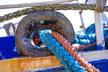 Image showing Mooring line of a trawler