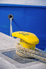 Image showing Bollard with mooring line of a trawler