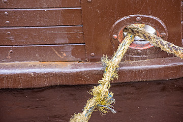 Image showing Mooring line of a trawler