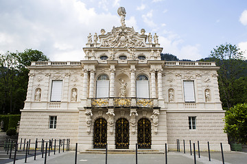 Image showing Facade of castle Linderhof, Bavaria