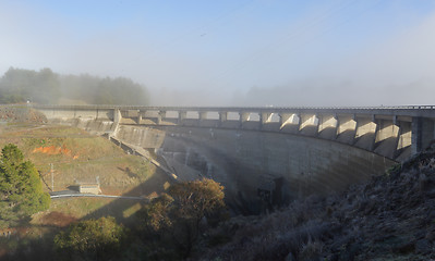 Image showing The dam wall at Carcoar NSW Australia