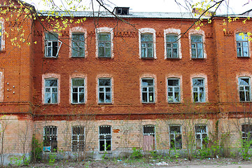 Image showing old desolate building from red brick