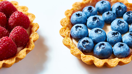 Image showing fruit tartlets with raspberries and blueberries 